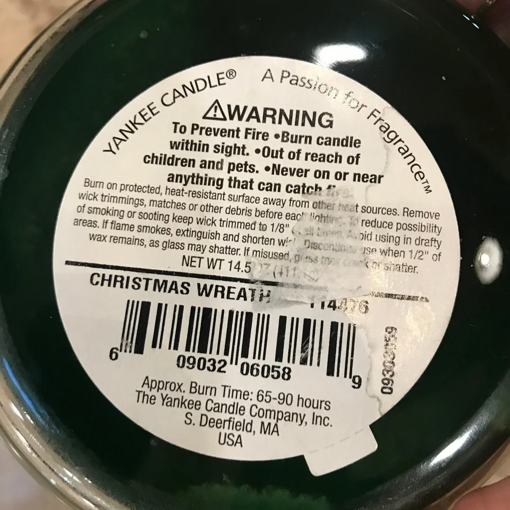 Yankee Candle CHRISTMAS WREATH 14.5oz Burned‎ Once Holiday Scent